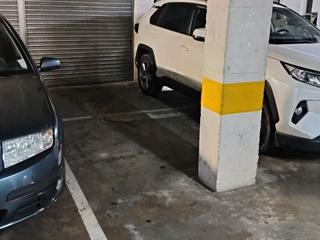 Miete Motorradparkplatz in Saragossa 28. Pàrquing moto gran zona parc del migdia