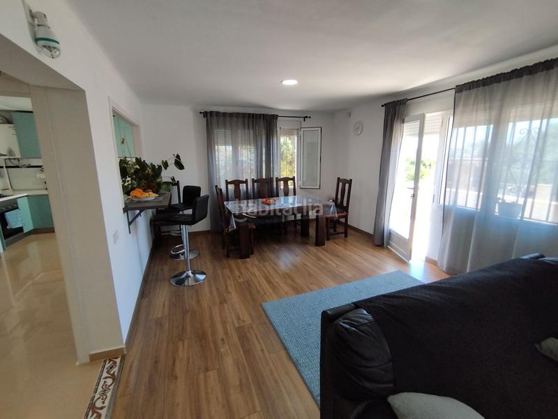 Foto 8559d429-37ca-40e2-bdf3-befa0a791896. Chalet en calle forcall 16 chalet dos casas en venta en Campello (el)