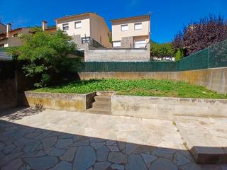 Maison à Carrer del pallars sobirà 12. Casa unifamiliar