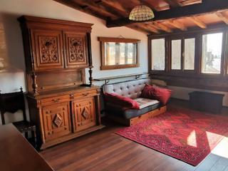 Rent Flat in Caldeirería 40. Se alquila apartamento zona vieja