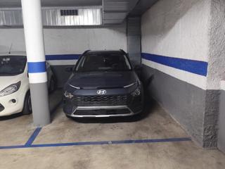 Parking coche en Arturo costa  49. Parking en centro gavà