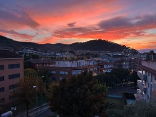 Dúplex a Camí antic de martorelles 6. Exclusivo ático dúplex con parking , mucha luz y amplios espacio