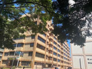 Appartement à Avenida reyes católicos  35. Maravilloso piso de 165 m' con dos terrazas, en excelente estado