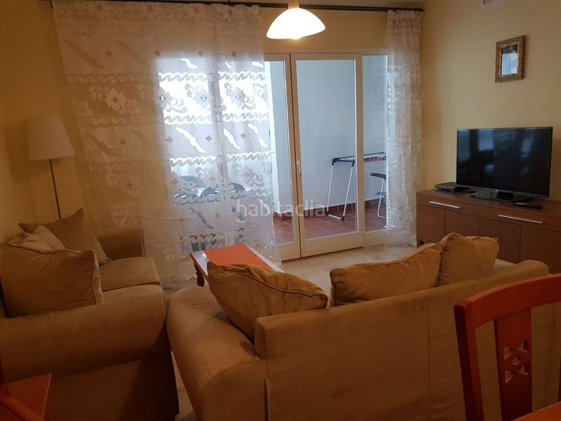 Foto 3931bd0d-7ea7-40af-bdfe-0564526e0241. Flat in avenida nuestro padre jesus cautivo 21 in Fuengirola