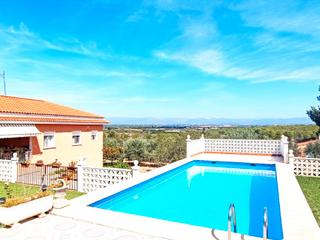 Chalet en Diseminado poligono 4 5. Espectacular y exclusivo chalet con piscina, paellero y anexo in