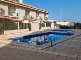 Lloguer Casa aparellada a Bascula 20. Adosado con piscina en masalfasar