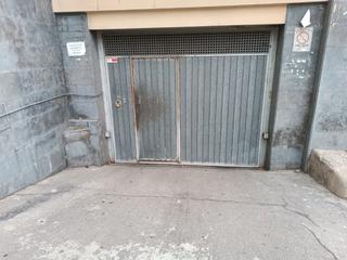 Autoparkplatz in Ronda sant ramon 119. Parking coche grande y moto (rd s.ramon 119)