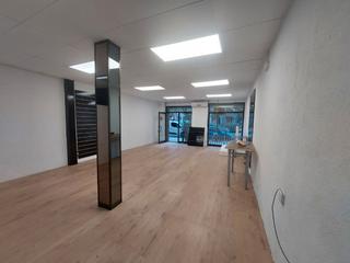Rent Business premise in Onze setembre 63. Se alquila local comercial en la llagosta. céntrico. 76 m2. sin