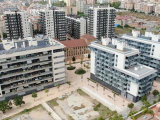 Pis a Carrer canigo  13. ¡se vende un elegante apartamento del propietario en un edifici