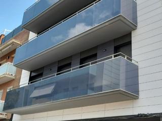 Lloguer Aparcament cotxe a Marques de cornella 111. Plaza para coche grande. acceso facil y directo desde calle. obr
