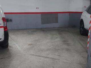 Alquiler Parking coche en C sant josep  115. Se alquila plaza de parking