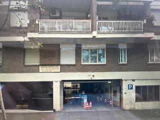 Piccolo appartamento in Trav de gracia 318. Finca seminueva ( solo particulares )