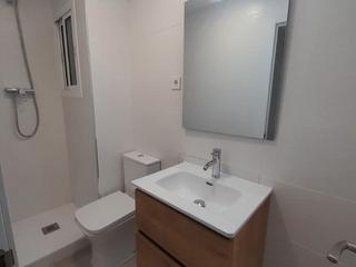 Appartamento in De la hermita 145. Piso luminoso y reformado en bellvitge