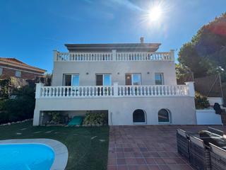 Chalet en Carrer de josep gallart i parera 14. Casa o chalet independiente con piscina en la mejor zona de cale
