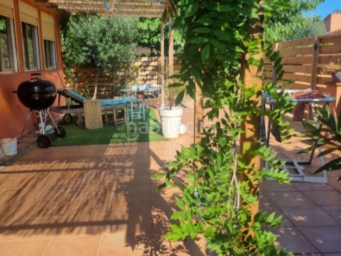 Foto 45adedbd-95b7-4b9e-9b8c-602e4a33eff1. Local comercial en c/ martinet estudio -vivienda en la playa en Estartit