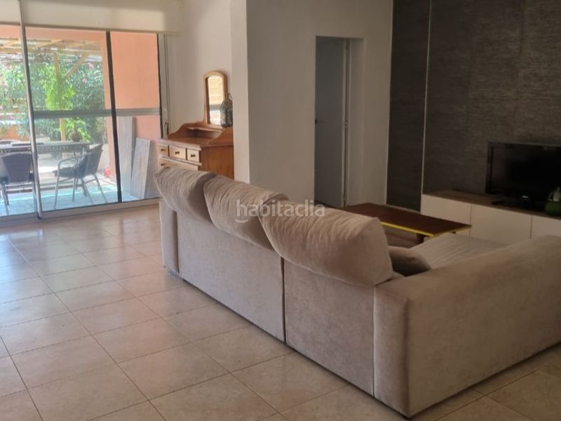Foto 7e23ba4b-6dcf-45ee-9dd1-148e6773985f. Local comercial en c/ martinet estudio -vivienda en la playa en Estartit