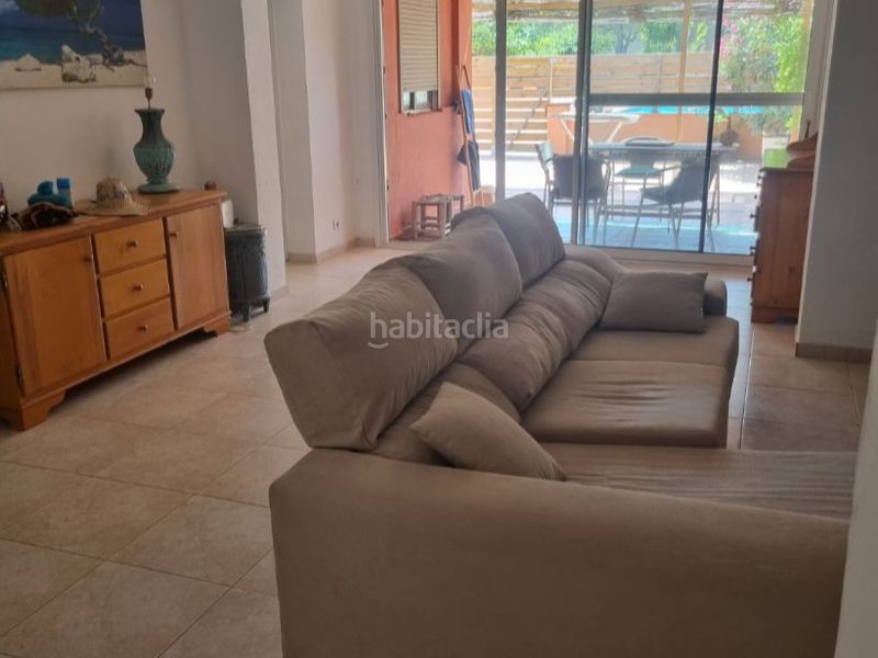 Foto a3602d2a-c0dc-4ca3-ad2f-ce0884a45137. Local comercial en c/ martinet estudio -vivienda en la playa en Estartit