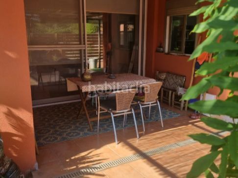 Foto d1a72ad7-e6b4-4953-8d60-8976886efbe4. Local comercial en c/ martinet estudio -vivienda en la playa en Estartit