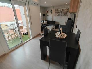 Appartement à Carrer de la flor de neu 9. Excelente piso para entrar a vivir.