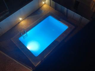 Location Maison jumelée à Camí de la serra 9. Alquiler adosado esquinero