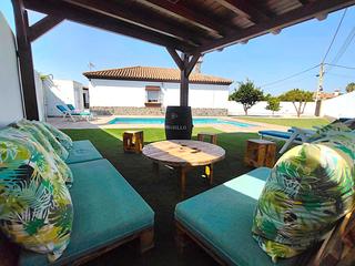 Chalet in Camino del témpano 1. Chalet con piscina en zona las veguetas