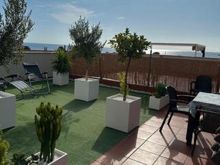 Appartement à Av barcelona 163    carretera n-340 km 163. Ático con gran terraza, totalmente exterior