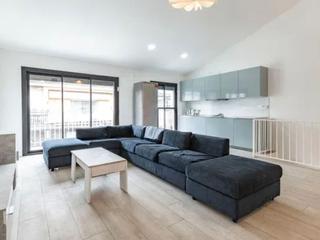 Casa adossada a Passatge badalona 1. Casa en venta de particular totalmente reformada