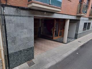 Lloguer Aparcament cotxe a Ravalet 10-12. Lloguer aparcament al centre (costat de l'ajuntament) de llinars