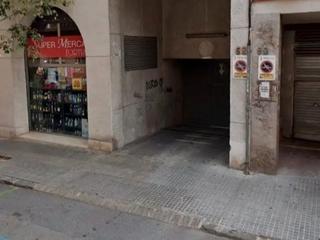Aparcament cotxe a Passeig de la torre blanca 60. Plazas de parking