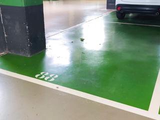 Autoparkplatz in Avinguda barcelona 83. Parking doble y facil accesibilidad