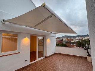 Àtic a Carrer de carreras i candi 89. Atico con terraza totalmente reformado a estrenar