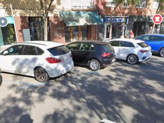 Lloguer Local Comercial a Isidre marti  42. Local alquiler calle muy comercial