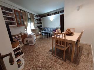 Piso en Carrer dels nou barris 21. En venta piso muy luminoso de 90m2