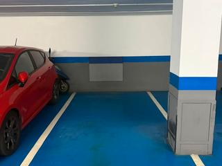 Aparcament cotxe a Carrer de la marina 279. Venta de parking en calle marina