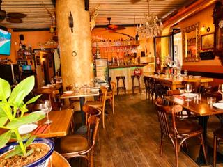 Traspàs Local Comercial a Plaza de la lonja  1. Traspaso de restaurante de éxito