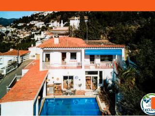 Casa en Antoni canals  47. Casa con espectaculars vistas bahia de roses