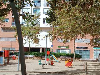 Lloguer Aparcament de moto a Josep roig i raventos 13. Parking en alquiler