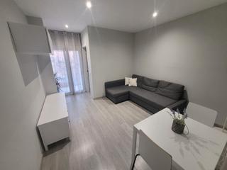 Alquiler Piso en Gran via de les corts catalanes 212. Piso reformado en gran vía