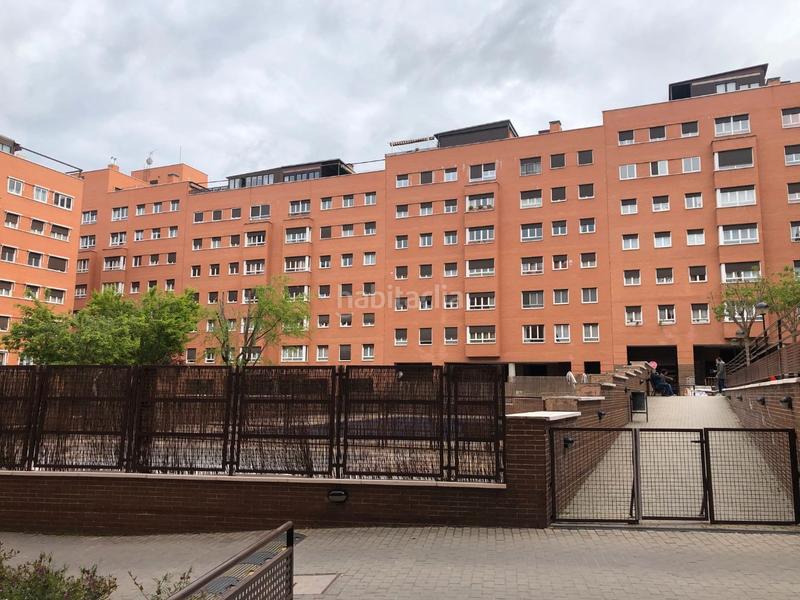 Foto 37a4ee7d-37b4-47d9-98c3-6445438fed1f. Appartement dans calle de omega 36 dans Valdebernardo-Valderribas Madrid