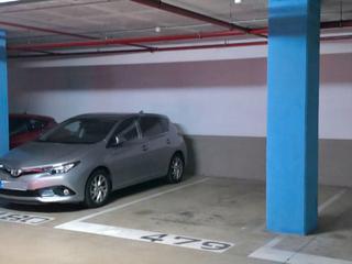 Aparcament cotxe a Olof palme 10. Parking vilamarina