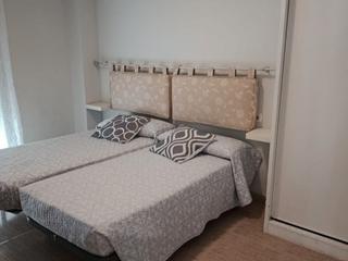 Appartement à Viladomat 12. Piso con terraza y piscina