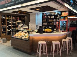 Geschäftsraum in Carrer de josep royo 3. Venta tienda de xarcuteria, vinos y zona degustación.