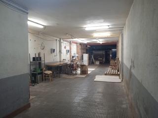 Lloguer Local Comercial a Andes 52. Local en alquiler en la plana del pintor