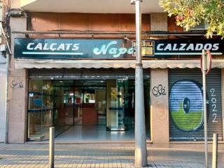 Affitto Locale commerciale in Avinguda ponent 10. Local comercial en alquiler – excelente visibilidad y ubicación