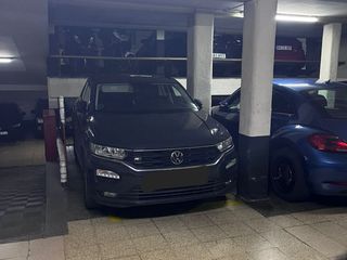 Autoparkplatz in Comte borell 190. Oportunidad