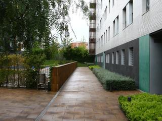 Location Appartement à Joana raspall 17. Vivienda en sant feliu de llobregat, frente a la ciutat esportiv