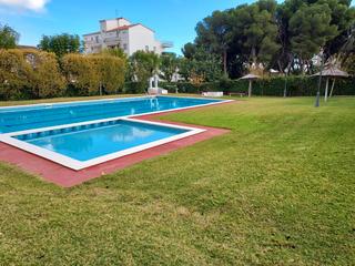 Lloguer Apartament a Penedès 38. Apartamento con piscina