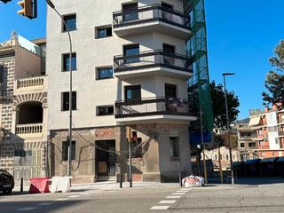 Piso en Carrer de laureà miró 1. Planta baja edificio recien rehabilitado