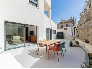Maison à Gran via de la contitució 3. Tu nuevo hogar te espera! espaciosa, luminosa y lista para entra