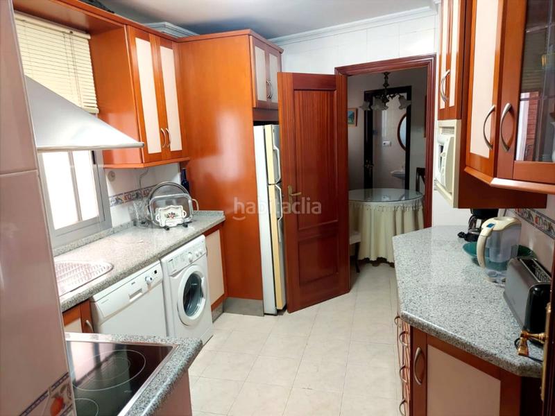 Foto 4bbf130d-0197-4a7f-b374-0f6ef0b1b88b. Pis a avenida manuel siurot 3a a Bami - La Estrella Sevilla